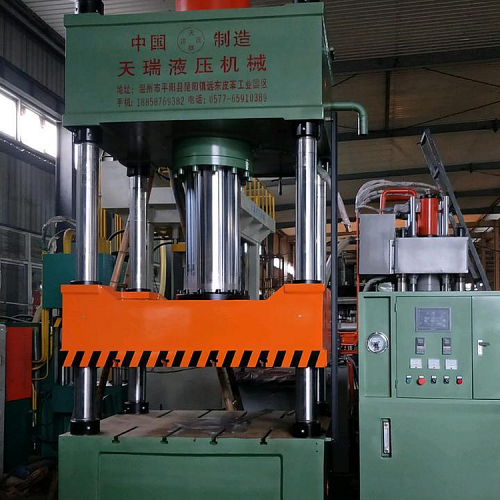 天瑞液壓廠家直銷 Y71-600噸 液壓機(jī)