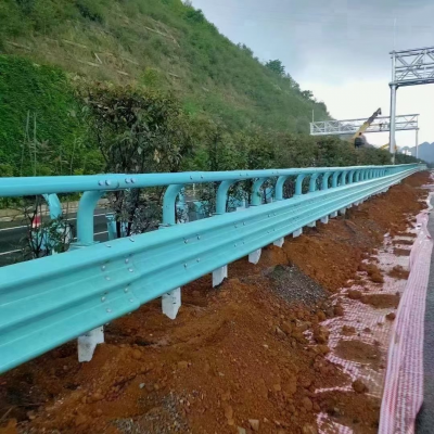 鄉(xiāng)村道路使用護欄多少錢